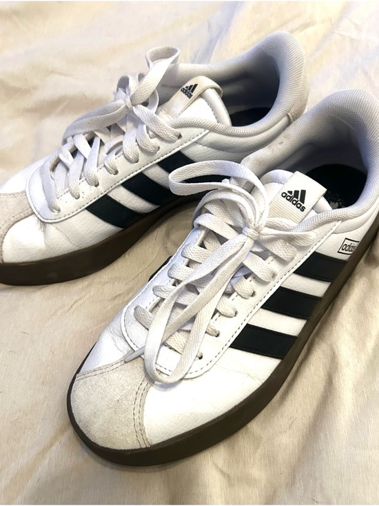 adidas Shoes - Adidas women’s VL Court 3.0, size 7.5